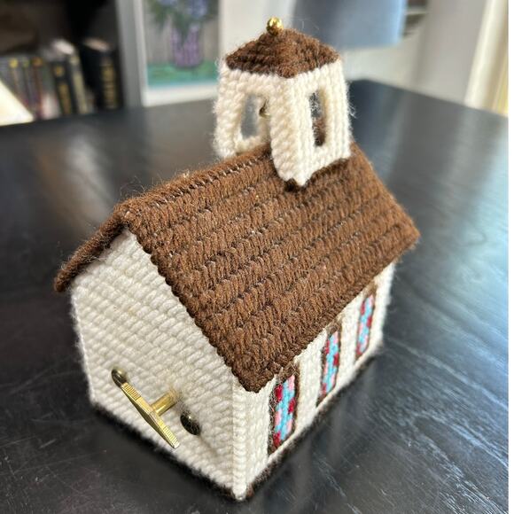 Vtg Church Steeple- crochet frame- some wear- music box how great thou art - Picture 2 of 6